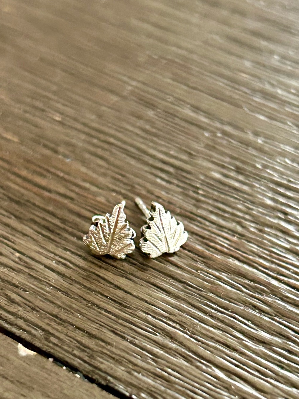 Vintage 90s Sterling Silver 925 Vine Nettle Leaf Stud Earrings